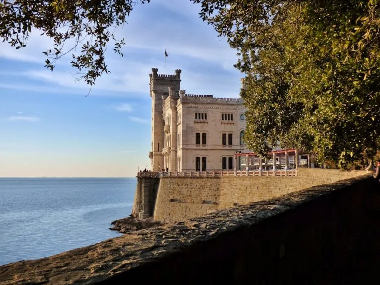 Secrets du ch teau de Trieste travel tourism landmark